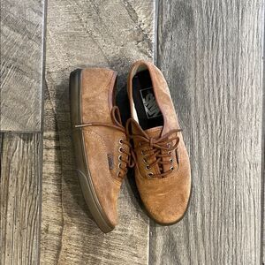 Vans unisex suede Tan Sneakers